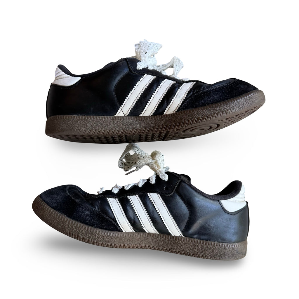 Black Adidas Samba (