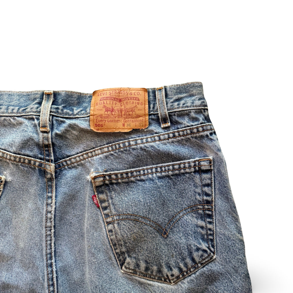 90s Levi’s 505 Jeans (34x27)