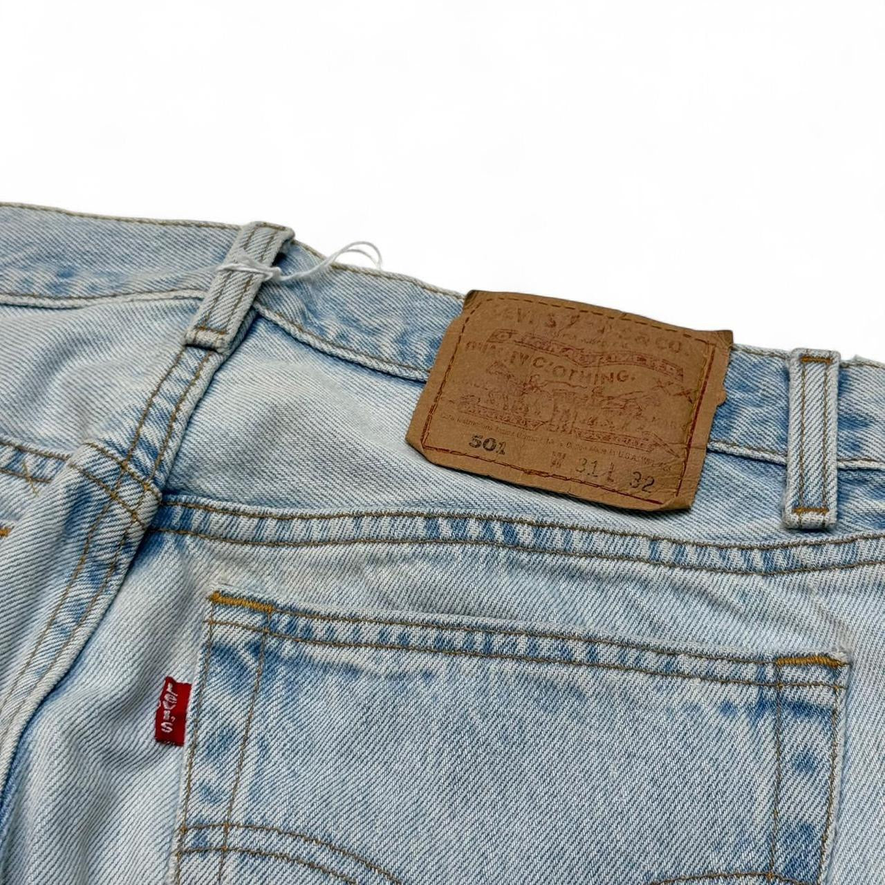 90’s Light Wash Levi’s 501xx Jeans (30x30)