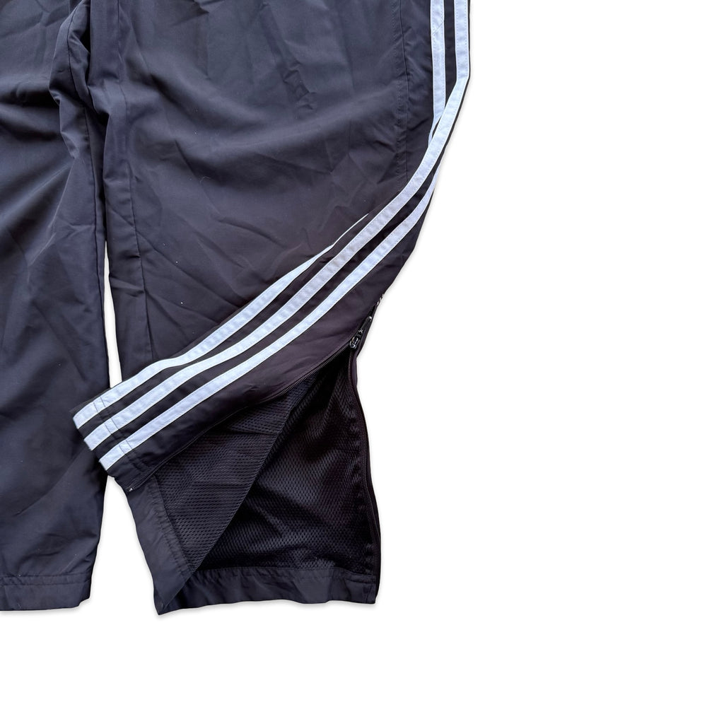 2000’s Black Adidas Track Pant (L)