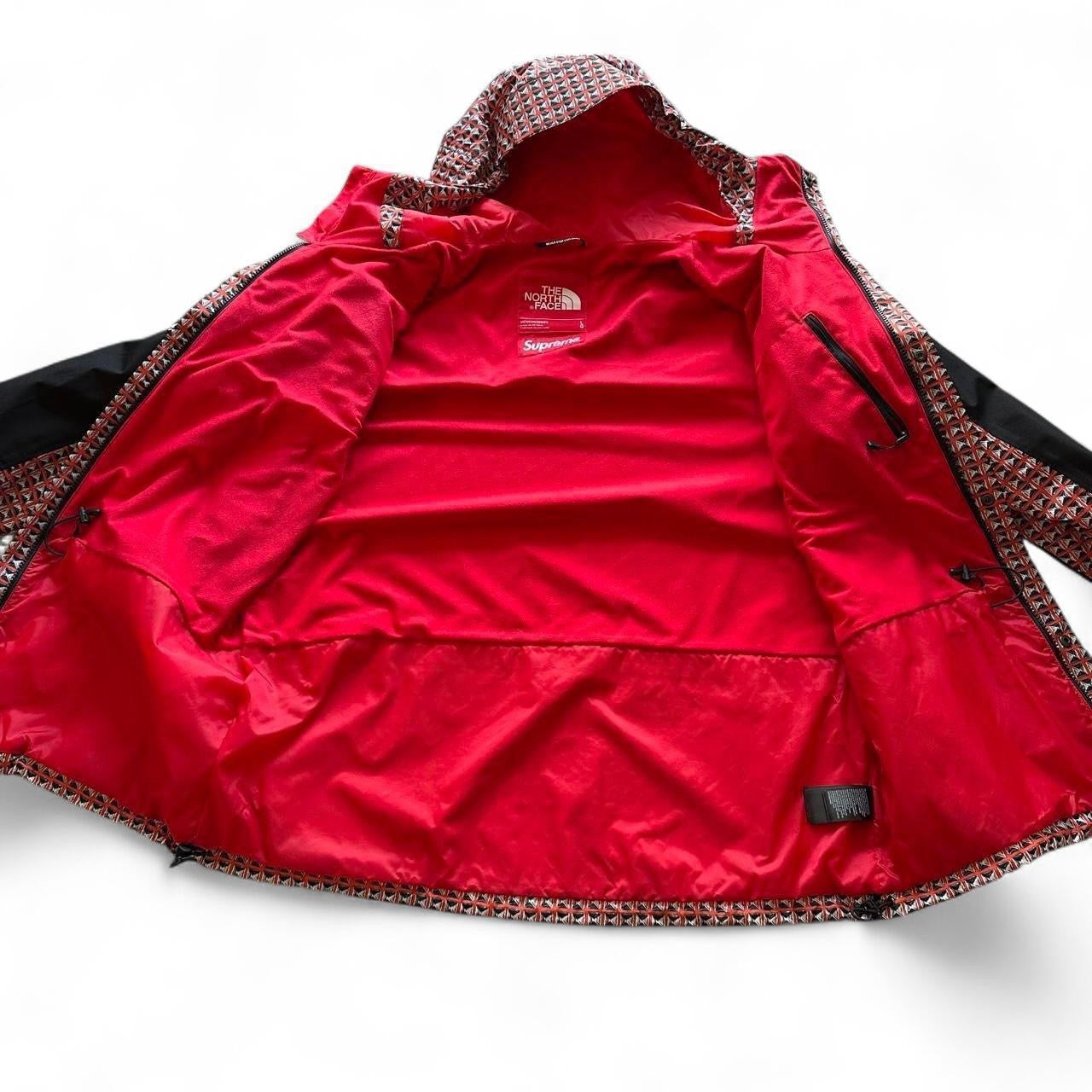 Supreme x The North Face Red Studded Light jacket (L)