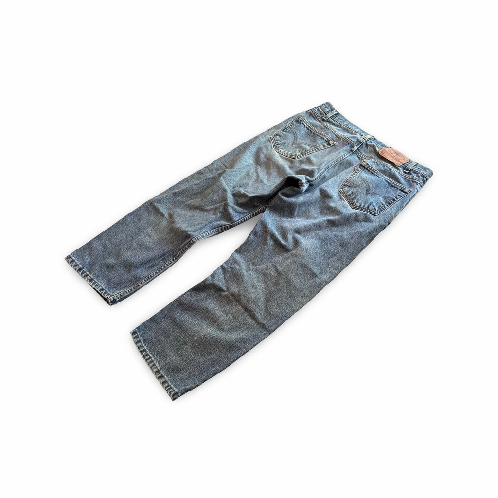 90s Levi’s 505 Jeans (34x27)