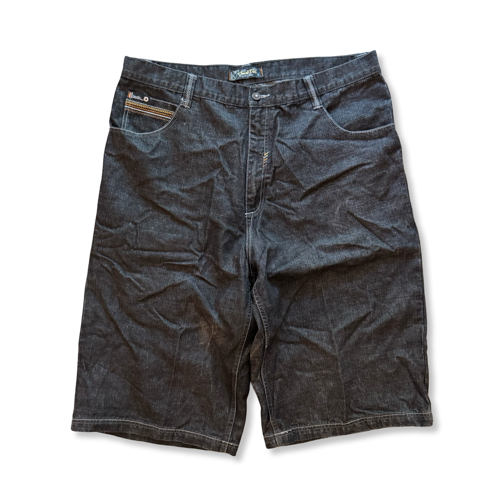 2000s Embroidered Southpole Jorts (42)