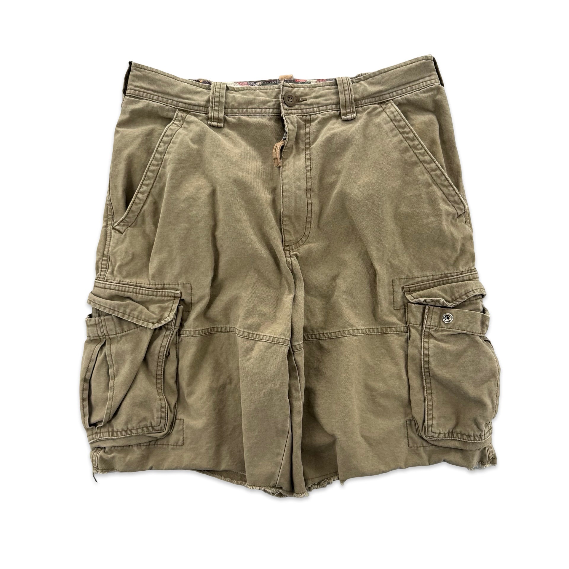 2000s Old Navy Cut off Cargo Shorts (32)