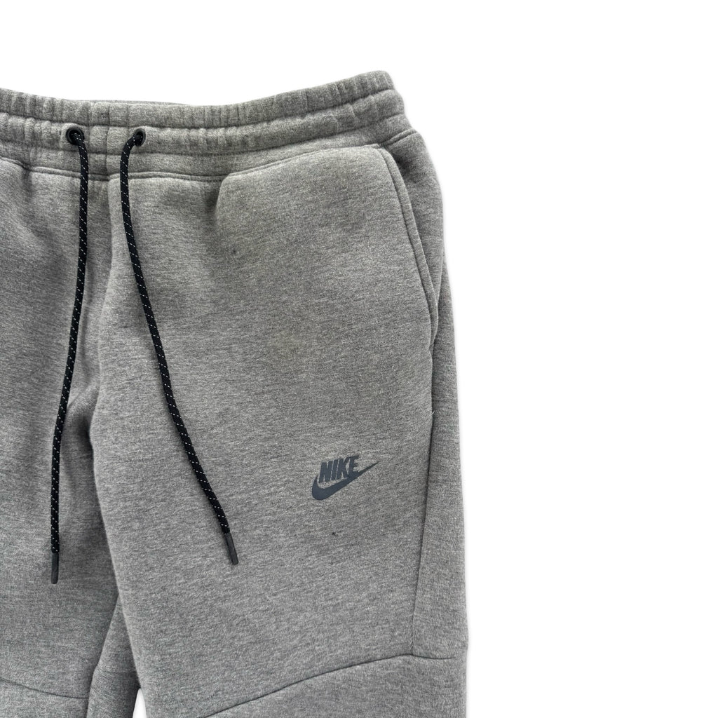 Grey Nike Tech Fleece Pants (L)
