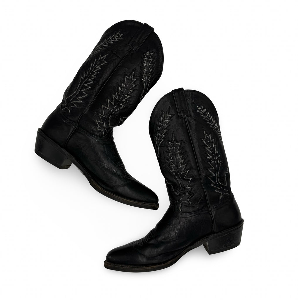 Black Pointed Toe Western Boots (11D)