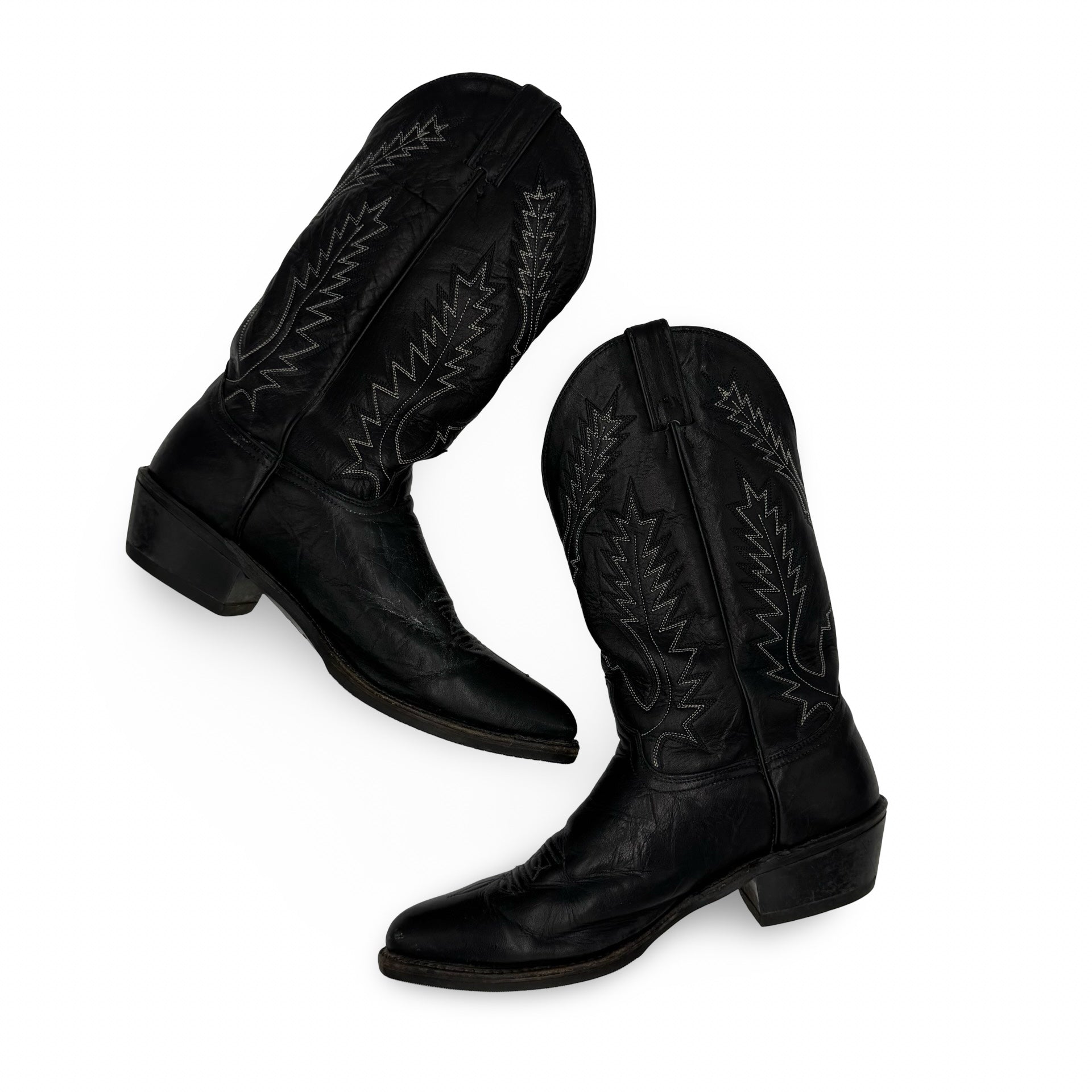 Black Pointed Toe Western Boots (11D)