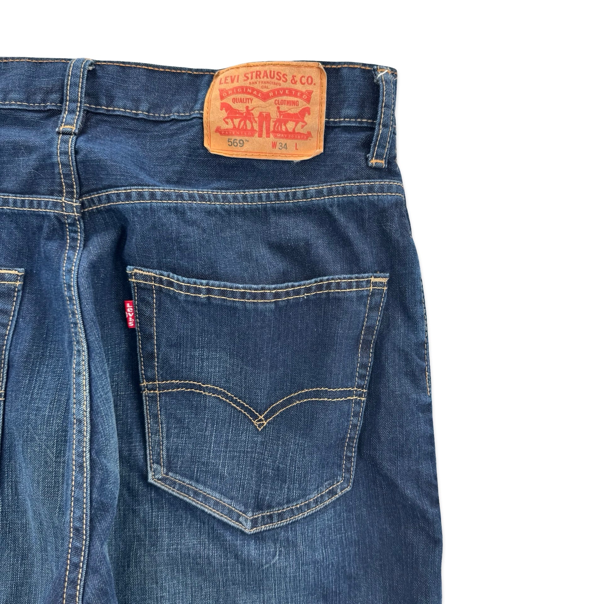 Dark Wash Levi’s Jorts (34)