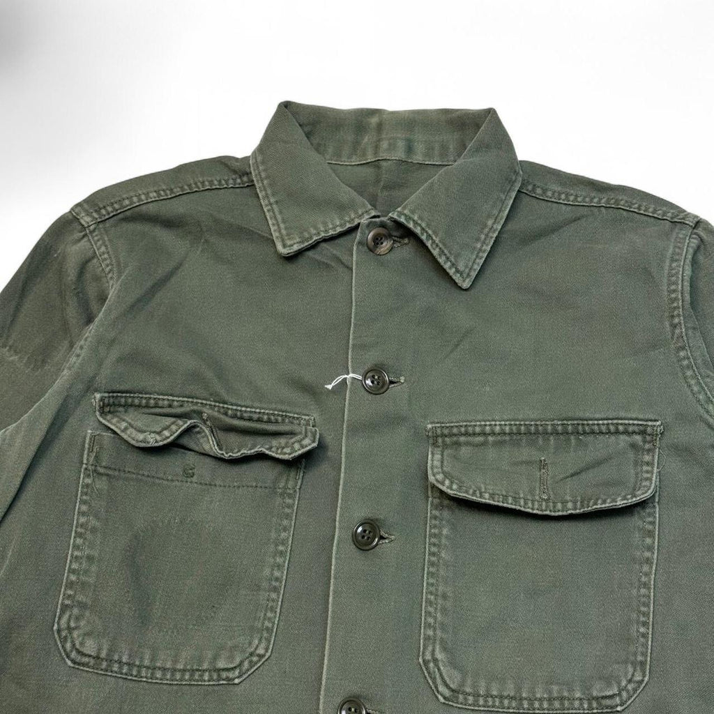 1960’s/70’s 9th Bomber/Tank Division Military Shirt (M)