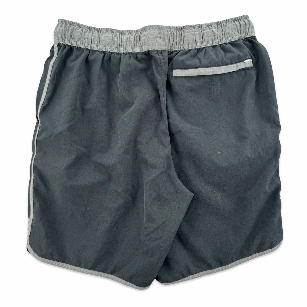 Vuori Banks Short 7”