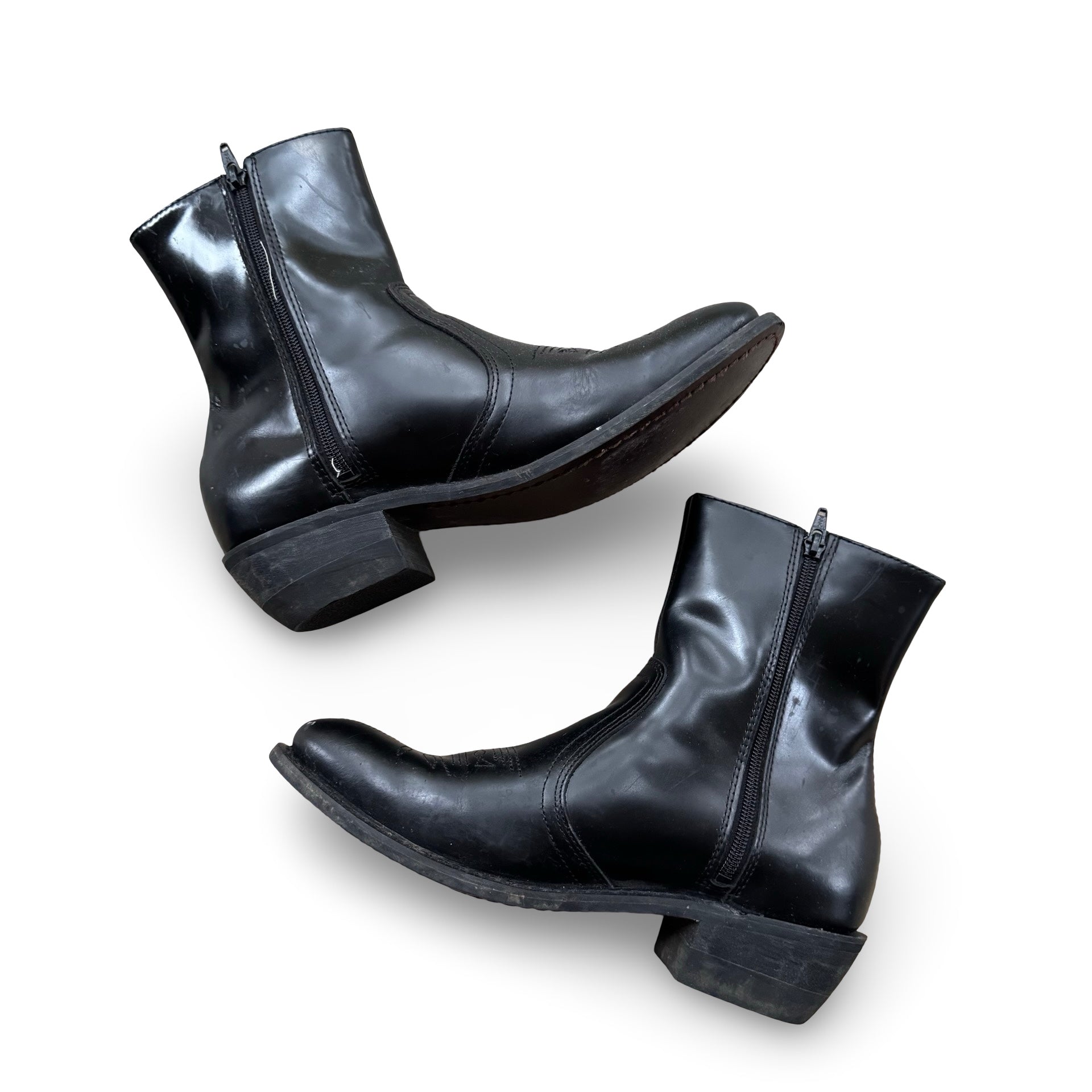 Black Leather Western Boot (9D)