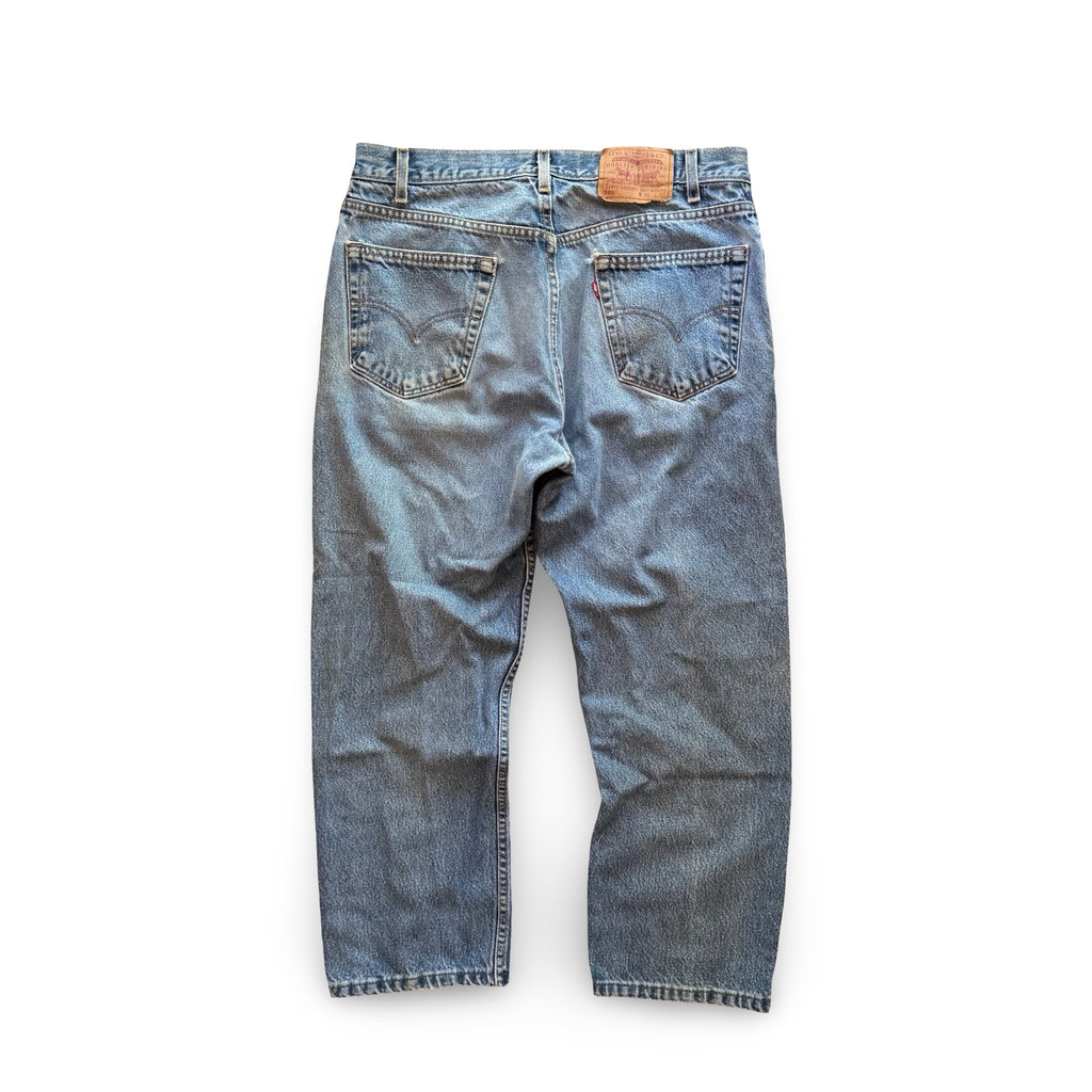 90s Levi’s 505 Jeans (34x27)