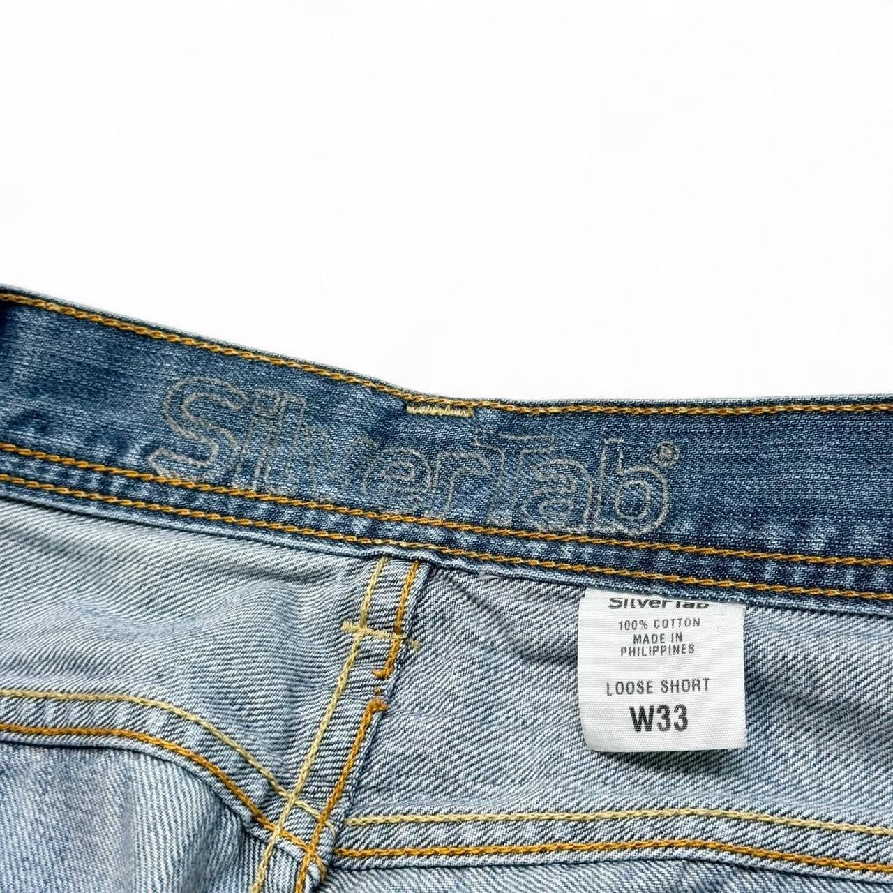 2000’s Levi’s Silvertab Denim Shorts (34)
