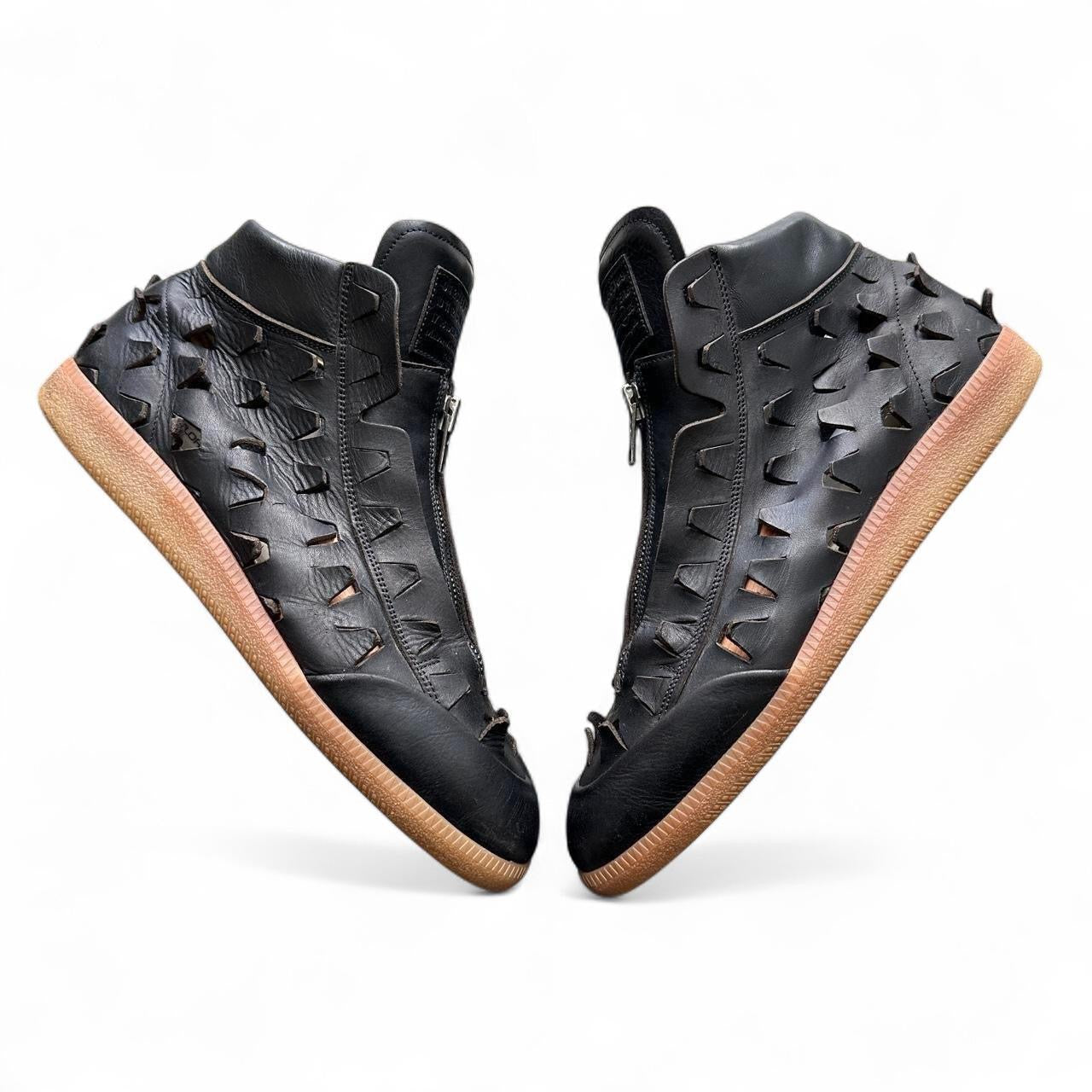 Black Maison Margiela Peirced Leather Zip Up Circuits (10)