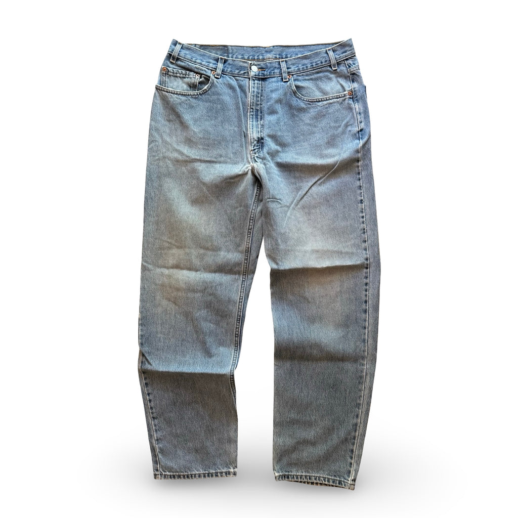 90s Levi’s 550 (38x32)