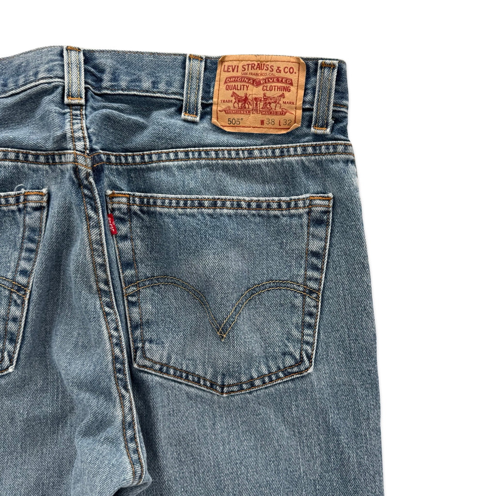 2000’s Levi’s 505 Jeans (37x31)