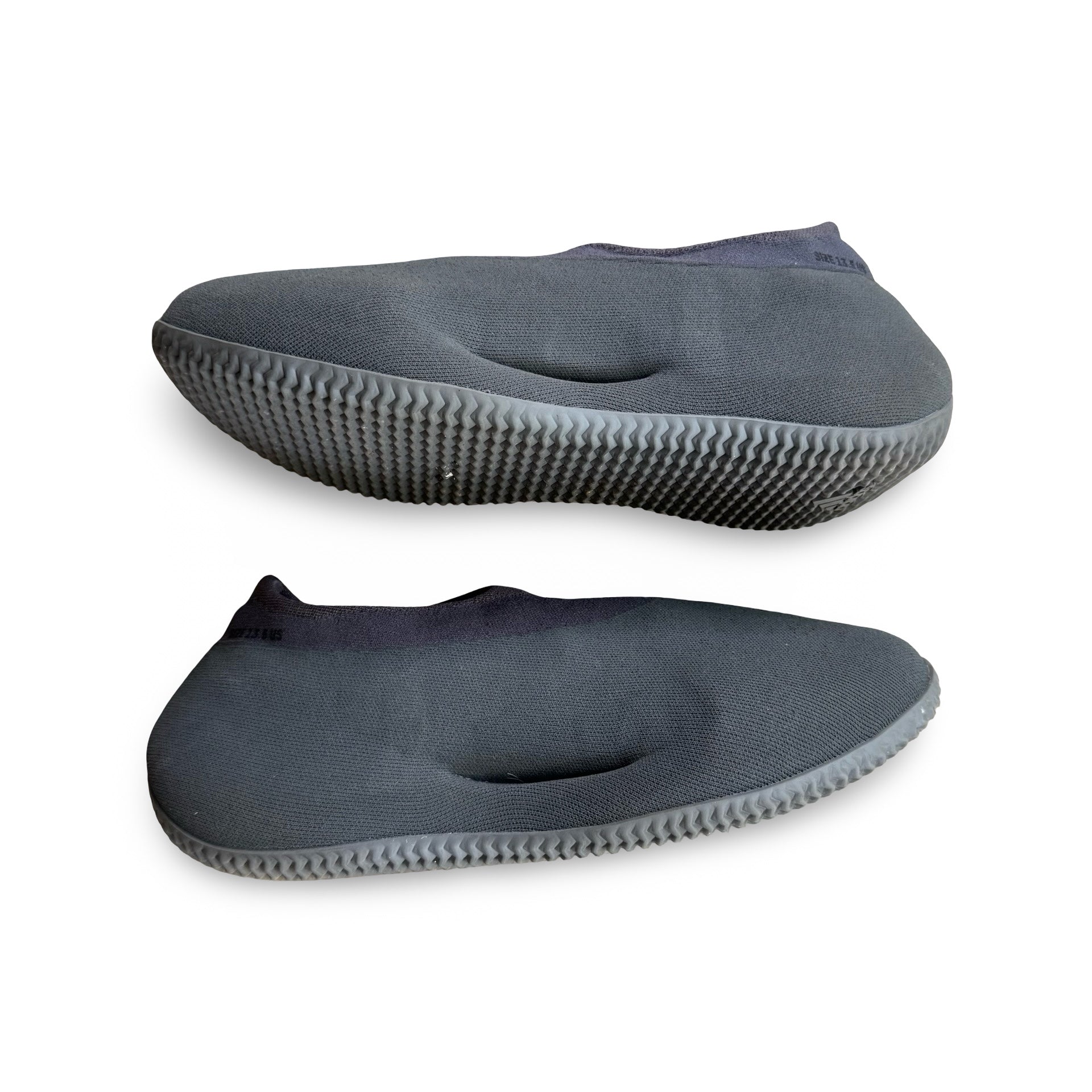 Yeezy Knit Runner Charcoal (13.5M)